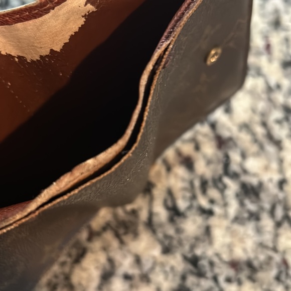 LV Monogram Kisslock Wallet - Picture 9 of 16